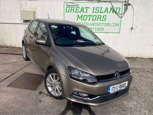 2017 - Volkswagen Polo Automatic