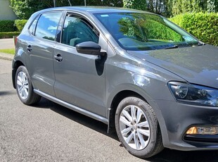 2017 - Volkswagen Polo Manual