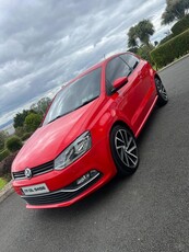 2017 - Volkswagen Polo Manual