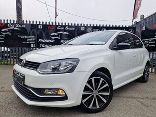 2017 - Volkswagen Polo Manual