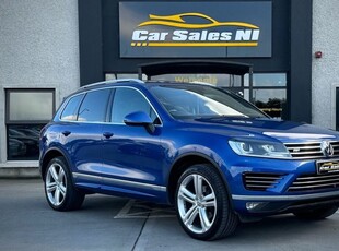 2017 - Volkswagen Touareg Automatic