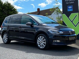 2017 - Volkswagen Touran Automatic