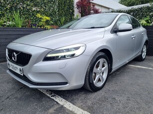 2017 - Volvo V40 Automatic