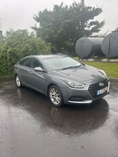 2018 - Hyundai i40 Manual