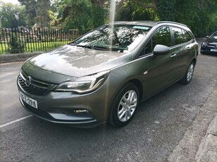 2018 - Opel Astra Manual