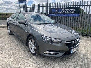 2018 - Opel Insignia Manual