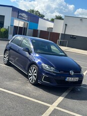 2018 - Volkswagen Golf Manual