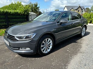 2018 - Volkswagen Passat Manual