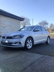 2018 - Volkswagen Polo Manual