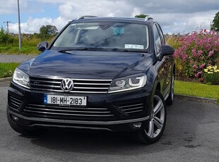 2018 - Volkswagen Touareg Automatic