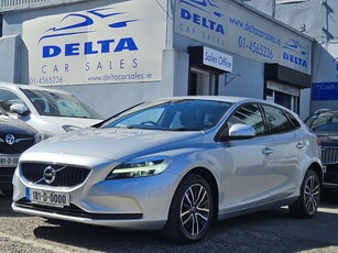 2018 - Volvo V40 Manual