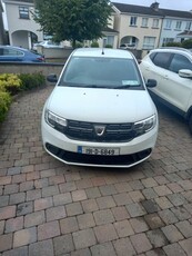 2019 - Dacia Sandero Manual