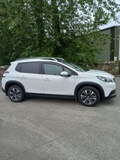 2019 - Peugeot 2008 Manual