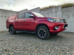 2019 - Toyota Hilux ---