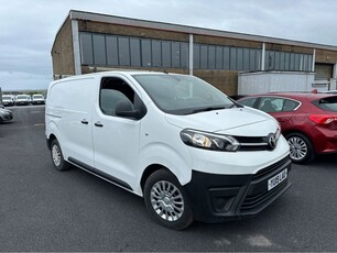 2019 - Toyota ProAce Manual