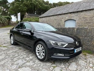 2019 - Volkswagen Passat Manual