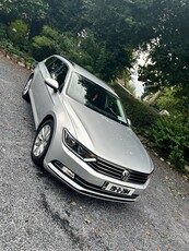 2019 - Volkswagen Passat Manual