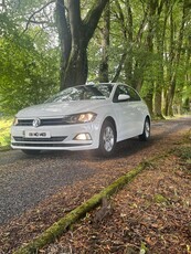 2019 - Volkswagen Polo Manual