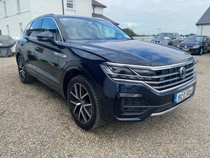 2019 - Volkswagen Touareg Automatic