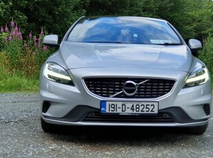 2019 - Volvo V40 Automatic