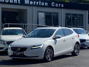 2019 - Volvo V40 Automatic