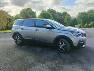 2020 - Peugeot 5008 Manual