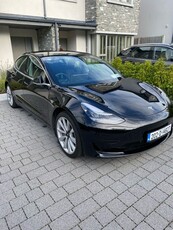 2020 - Tesla Model 3 Automatic