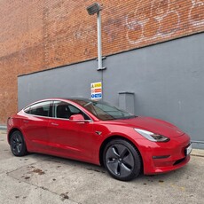 2020 - Tesla Model 3 Automatic