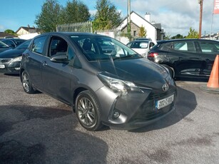 2020 - Toyota Yaris Manual