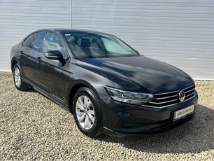 2020 - Volkswagen Passat Manual