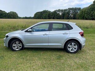 2020 - Volkswagen Polo Manual