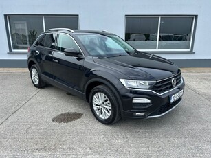 2020 - Volkswagen T-Roc Manual