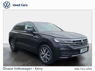 2020 - Volkswagen Touareg Automatic