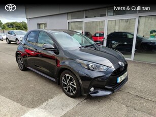 2021 - Toyota Yaris Manual