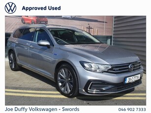 2021 - Volkswagen Passat Automatic