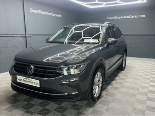 2021 - Volkswagen Tiguan Manual