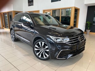 2021 - Volkswagen Tiguan Manual