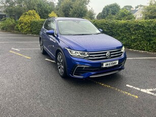 2021 - Volkswagen Tiguan Manual