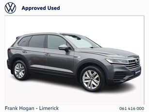 2021 - Volkswagen Touareg Automatic