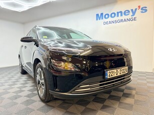 2022 - Hyundai KONA Automatic