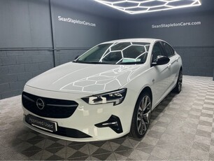 2022 - Opel Insignia Manual