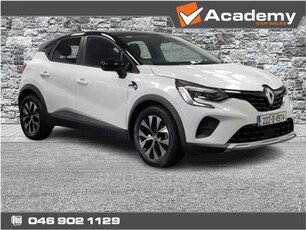 2022 - Renault Captur Manual