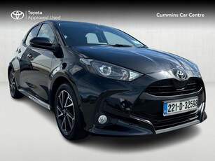 2022 - Toyota Yaris Manual