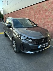 2023 - Peugeot 5008 Automatic