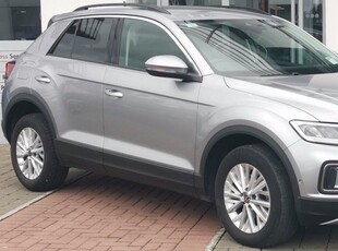 2023 - Volkswagen T-Roc Manual