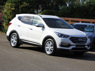 2016 (162) Hyundai Santa Fe