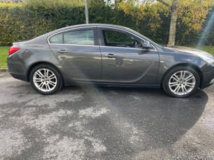 VAUXHALL INSIGNIA