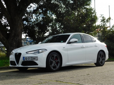 2021 (212) Alfa Romeo Giulia