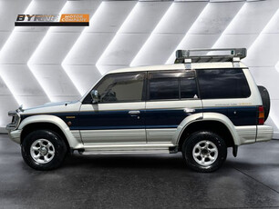 MITSUBISHI PAJERO