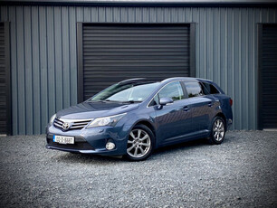 TOYOTA AVENSIS